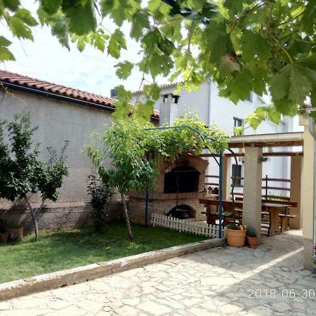 Apartman Vivian Pola Esterno foto