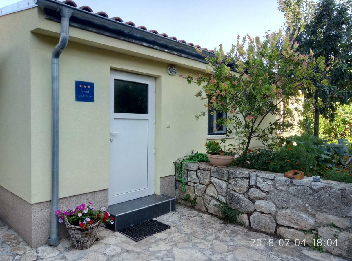 Apartman Vivian Pola Esterno foto