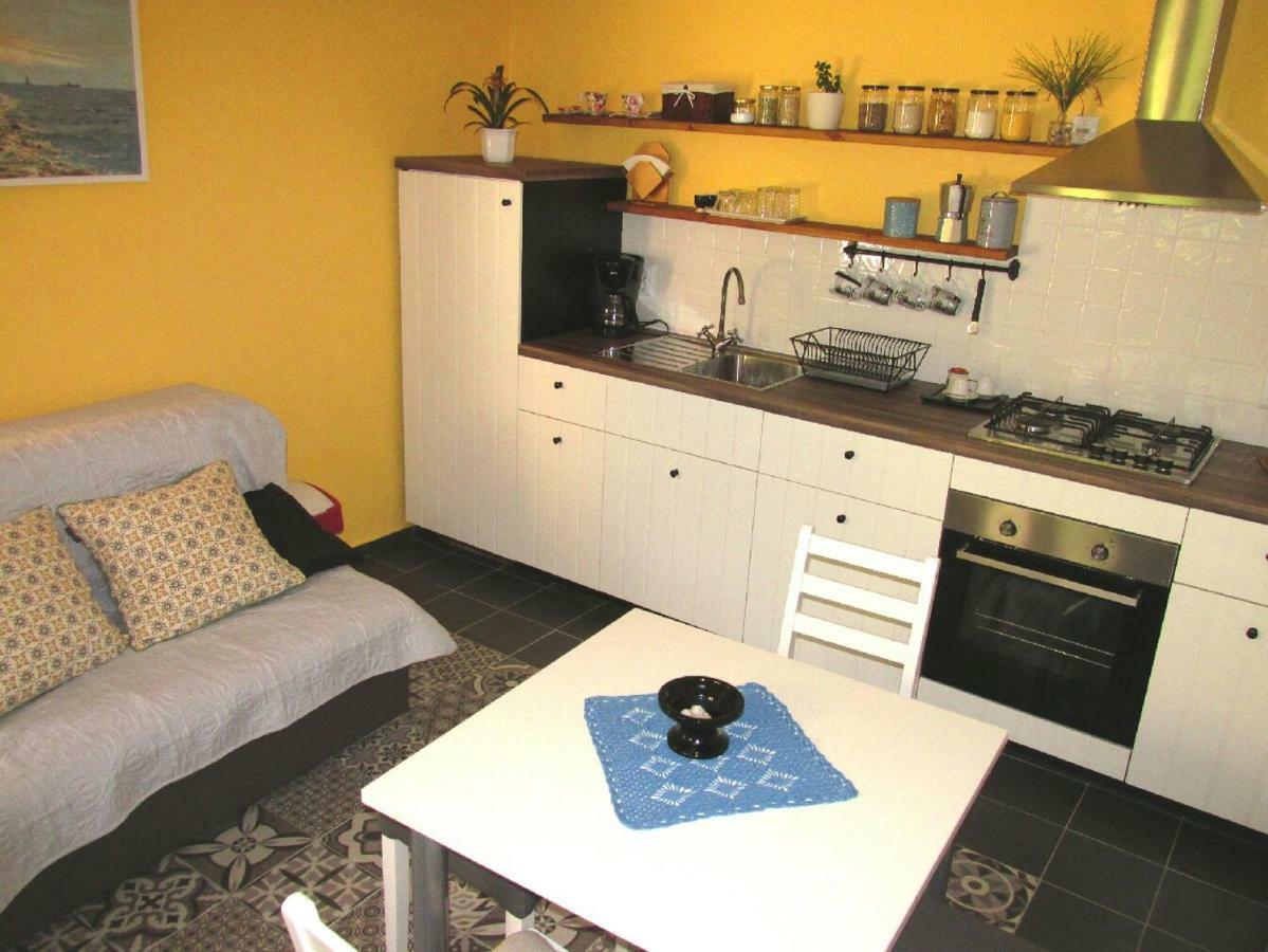 Apartman Vivian Pola Esterno foto